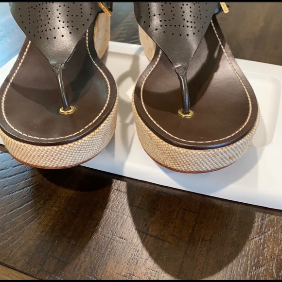 SALE‼️ Tory Burch Metallic Shoes - Picture 3 of 7